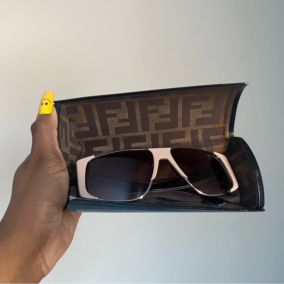 Vintage Fendi Aviator Sunglasses - Picture 4 of 6